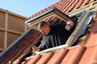 Pose de fenêtres de toit Velux à Feucherolles